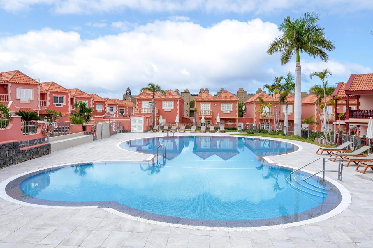 אדחה Kate Duque Fantastic Apartment With Lovely Pool מראה חיצוני תמונה