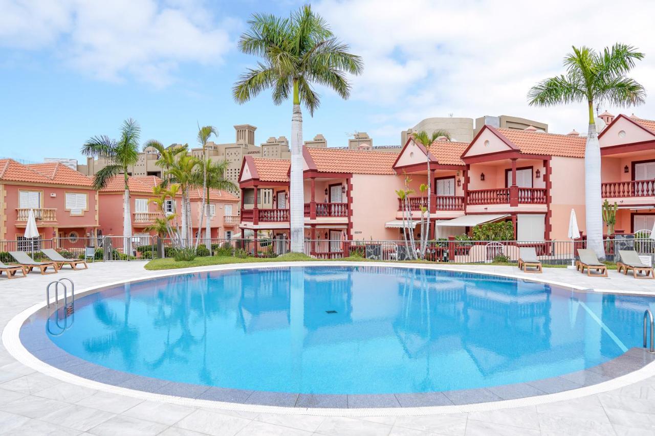 אדחה Kate Duque Fantastic Apartment With Lovely Pool מראה חיצוני תמונה